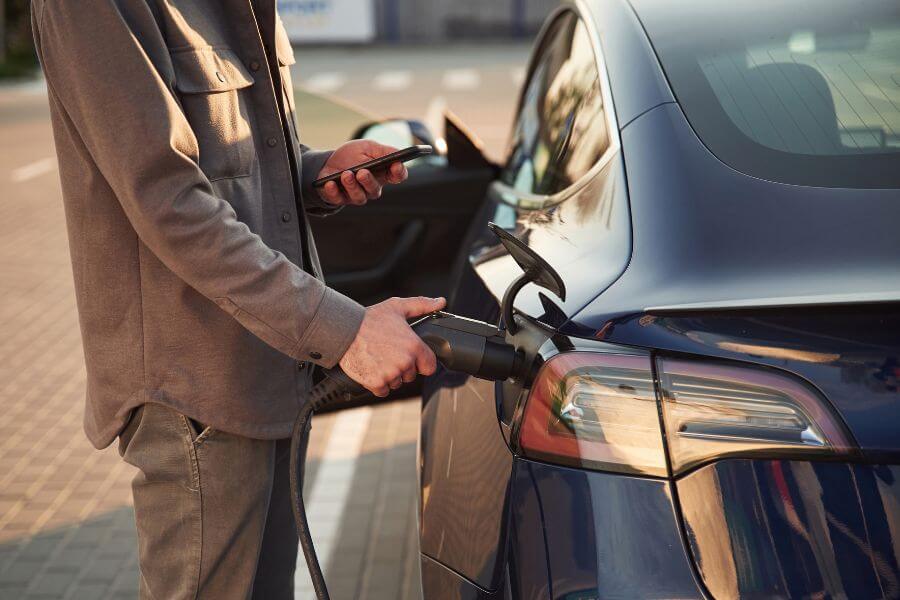 EV road trip planning: Tips and tricks for a smooth journey EV road trip planning: Tips and tricks for a smooth journey